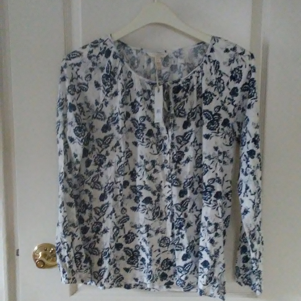 LuckyBrandWhiteandBlueLongSleeveBohoTop